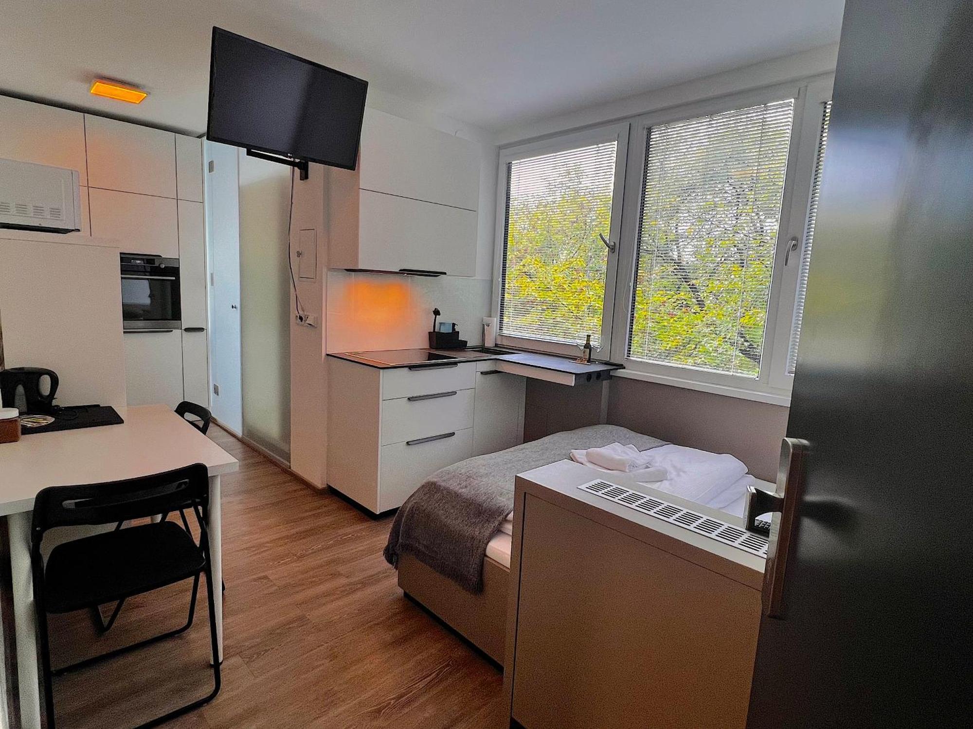 Apartments 4U: Kampus Upstairs Hradec Králové מראה חיצוני תמונה